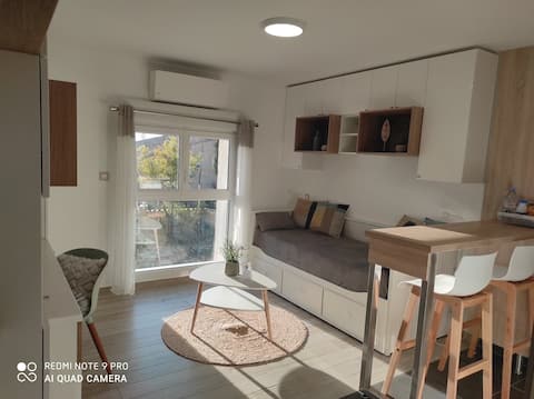 Airbnb performant: Modern, bright, independent, nice and cozy Studio à Mosson