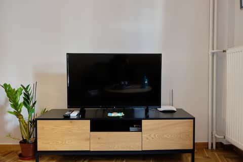 Top performing Airbnb: ★ Cozy apartment in the heart of Psyri (Athens) in ΚΑΜΠΑ