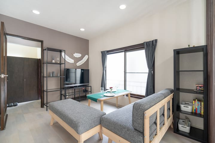 7 mins to yamanote Station on foot. 2 BR house.