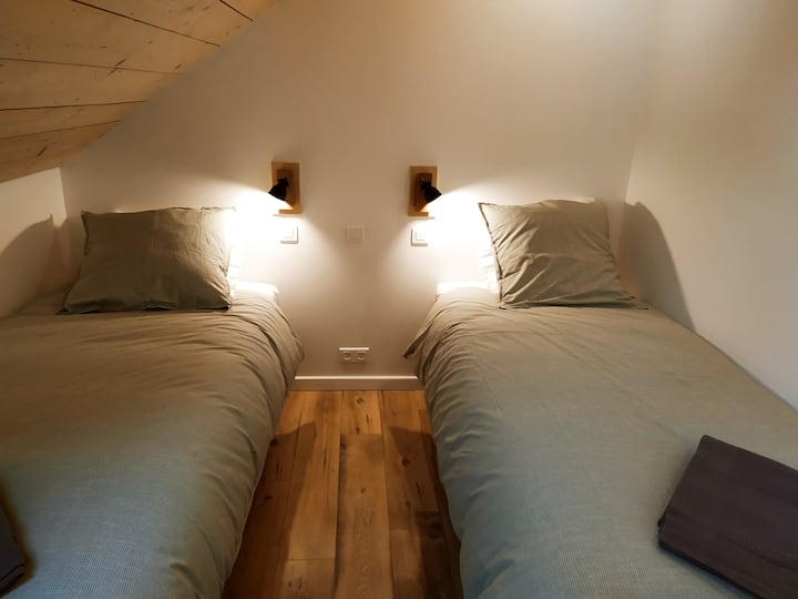 Bedroom 2: 180 twin beds 90X200