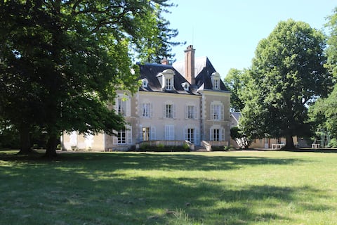 Family stay in the heart of the Loire Valley-Pool