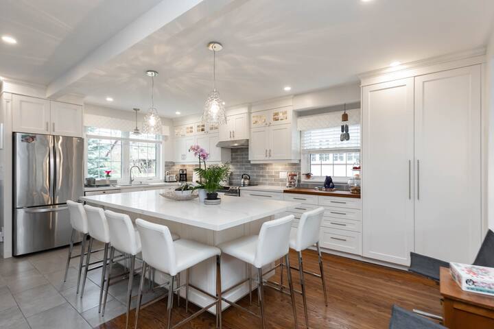 Fantastic Family Get Away- sleeps 8 gallery image 3