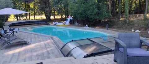 Quiet and green executive room