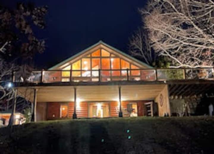 Upscale*cabin* Close To Strip*sleeps 19 *Game Room - Pigeon Forge, TN