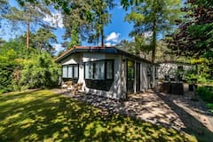 Cozy+4-person+chalet+%22de+Hazelnoot%22+in+Diever