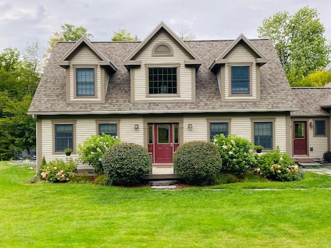 Sublime Summer Waitsfield VT Spacious Home w/Spa