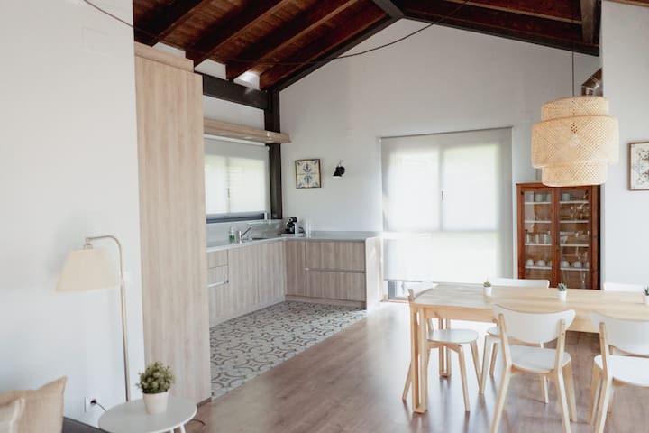 CR Habitatges managed Airbnb listing 2