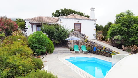 House Felipe Lugo. Private pool, great views.