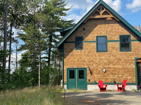 Timber-frame Adirondack Retreat