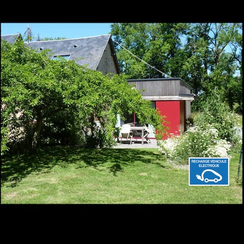 charming 4/5-seater equestrian cottage ideal family