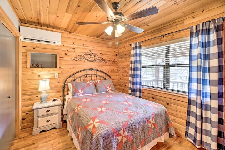  Გვერდი A | საძინებელი 2 | საწოლი 152 × 203 სმ