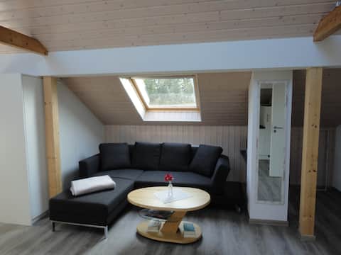 Top Airbnb: North Sea resort Burhave - new upper floor apartment with separate access in Butjadingen