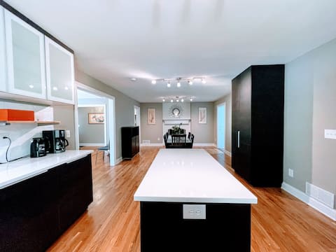 Fit for Kings@EMORY Japan Soaking Tub 5 KING Beds