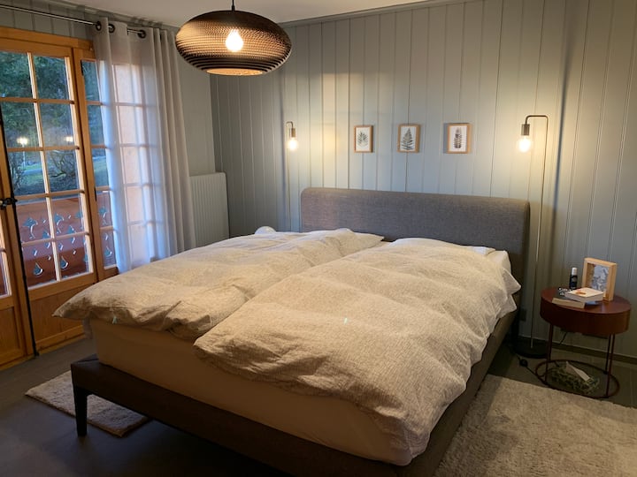 Glavna spavaća soba s vlastitom kupaonicom