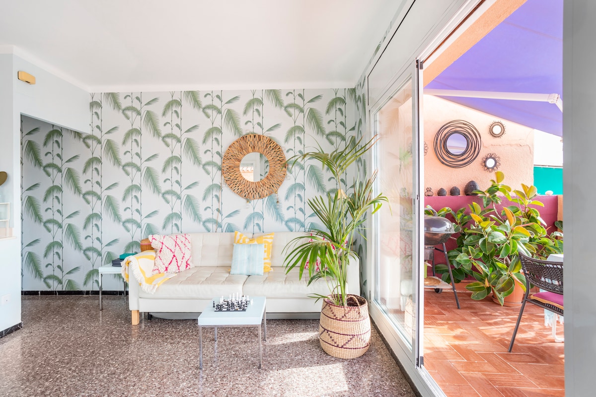 Popular Airbnb listing: Top floor apartment near the beach in Pineda De Mar