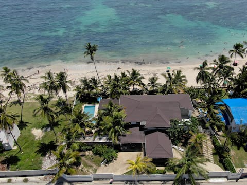 Guayacanes Village- Front beach house