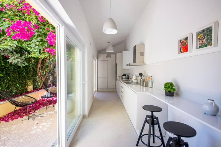 Serene Hideaway in Chiado gallery image 5