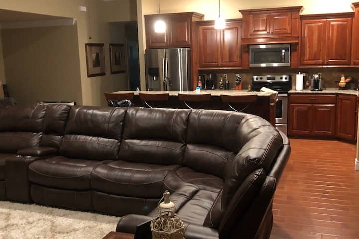 Private Room With Cable Tv (G2) - Springdale, AR