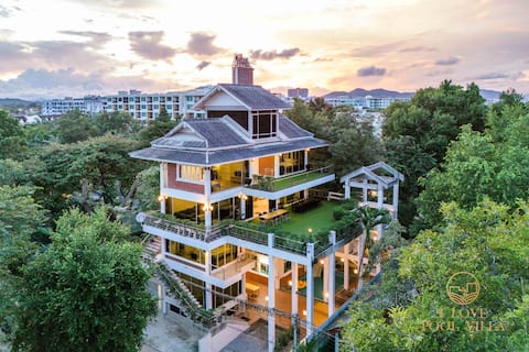 The Line G2 (50m to the beach)