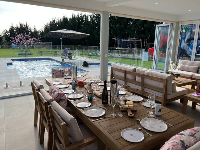 Heated Pool/Spa. Playground. Pet Friendly. Private gallery image 3