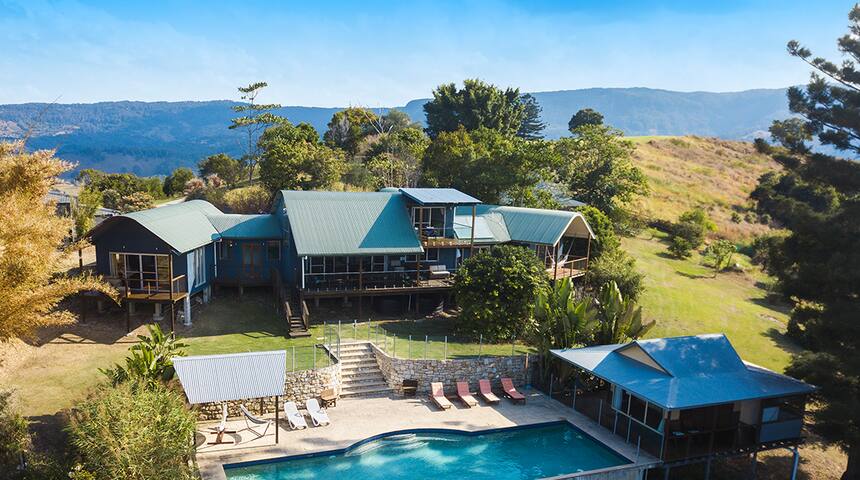 ‘Eagles Nest’ Best Views in Byron Bay Hinterland gallery image 2