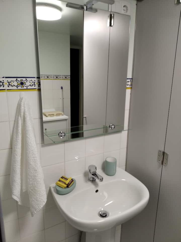 Apartamento 1 — Casa de banho