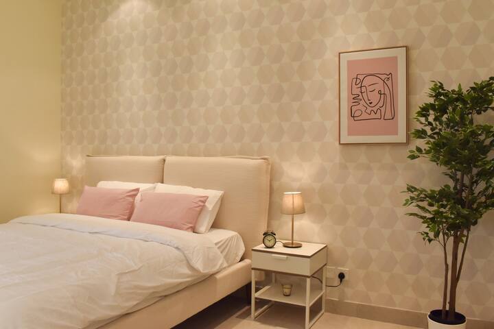 Modern Conventional Bedroom