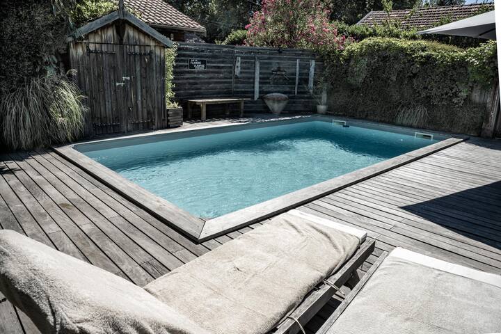 House with private pool in 15 min from citycenter gallery image 2