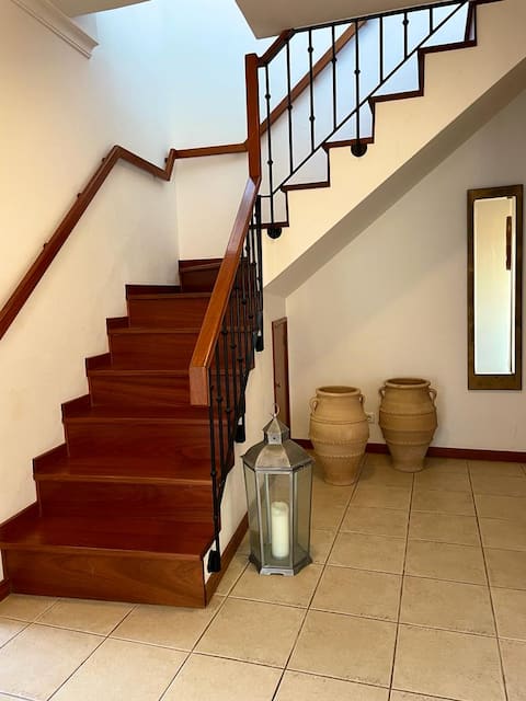 Top Airbnb: VerySpatious Duplex/BigTerrace/SeaView/Top Beaches in Santa Luzia