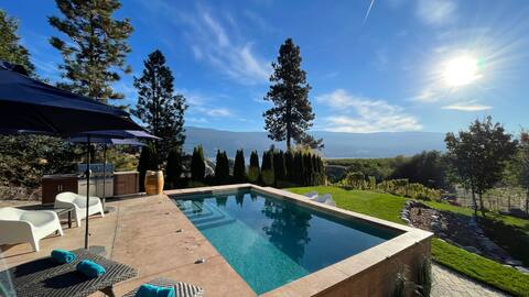 Stunning Lakeview Vineyard with Private Pool
