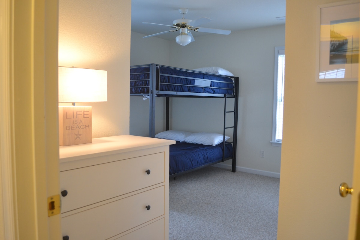 Kreveti na kat u prizemlju