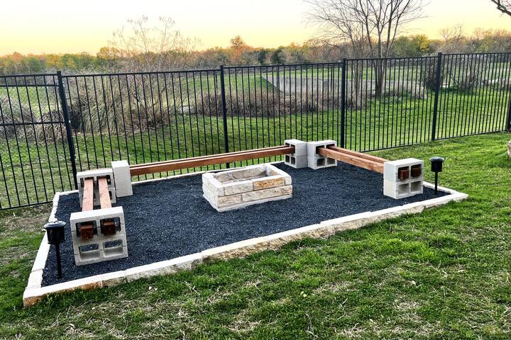 Austin Charm Home – 10 min to DT gallery image 5