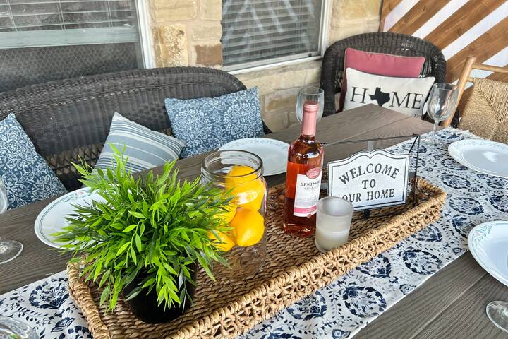 Austin Charm Home – 10 min to DT gallery image 3