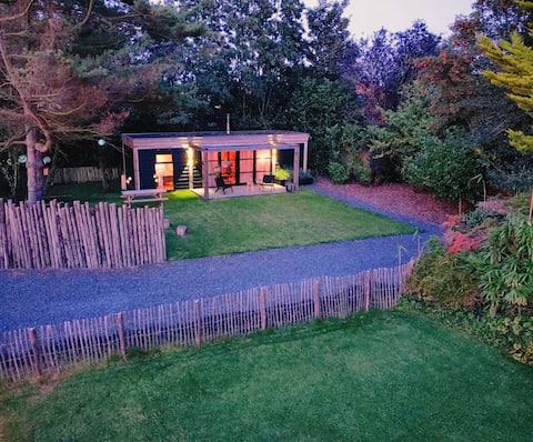Detached B&B Hoogtijºd Oostvoorne at the coast at the sea.!!!!