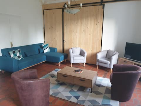 Successful Airbnb property: Exceptional house - 8 bedrooms - 18 people max in Nantes