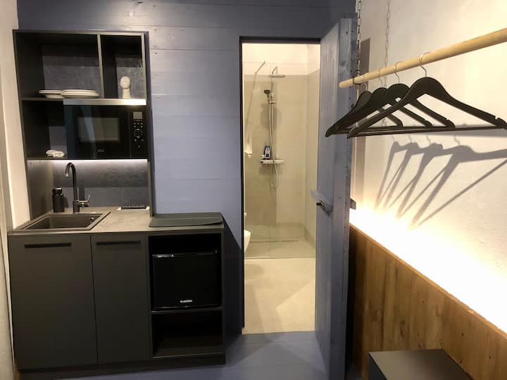 Bratislava Center - Blue Apartment, Self Check- In - Slovakia