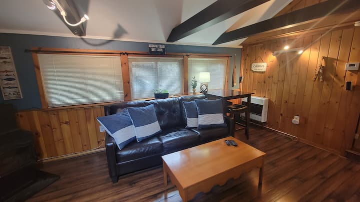 dnevni boravak s štednjakom na pelete