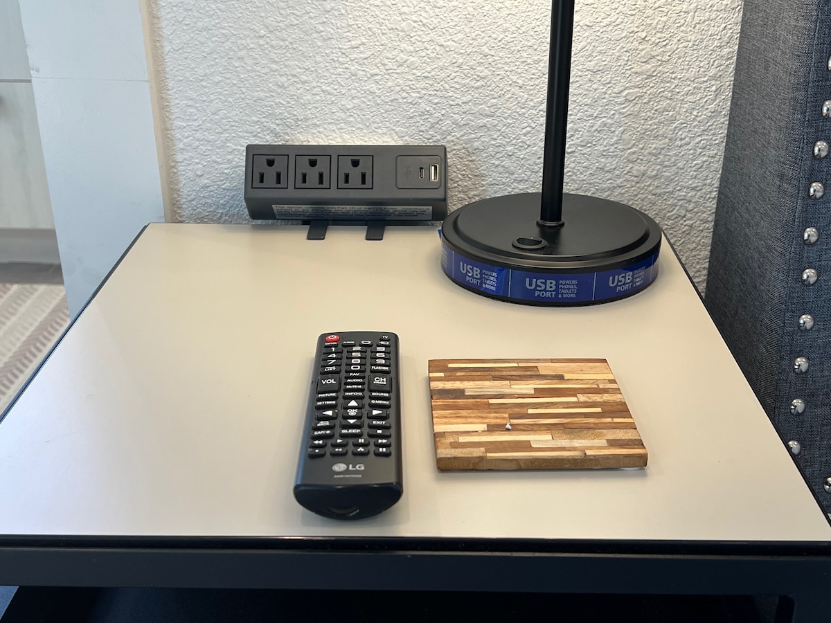 KING beds, Work Office, Sauna, Massage Chair &more
