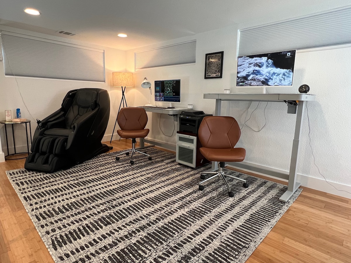 KING beds, Work Office, Sauna, Massage Chair &more