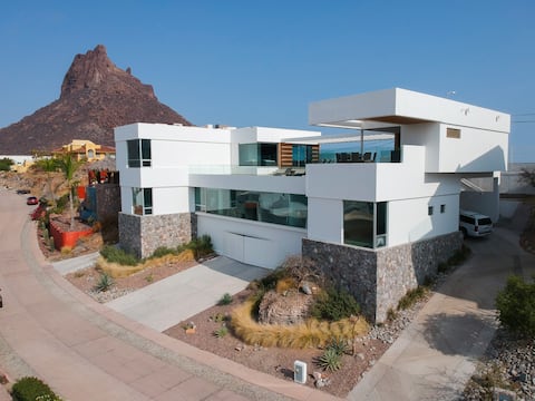 Dos Vistas House