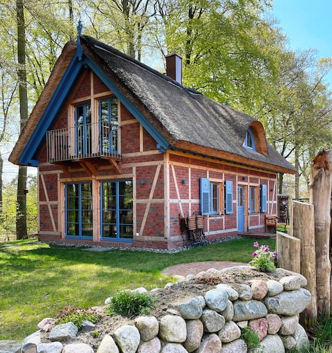 Excl. thatched halftimbered holidayhouse waterview