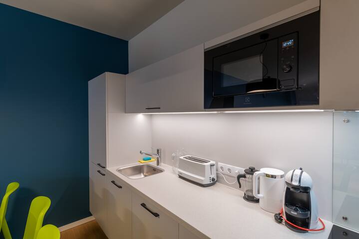 B⓷ Brivibas | by Dandelion Apartments & Suites gallery image 3