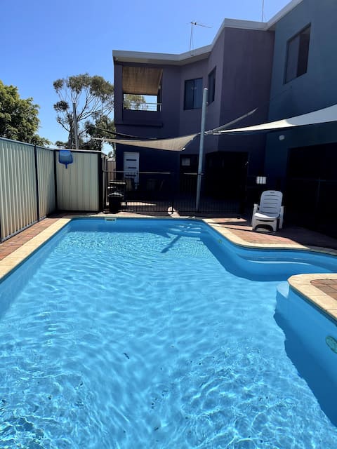 Lovely 4 bedroom Villa - With Pool