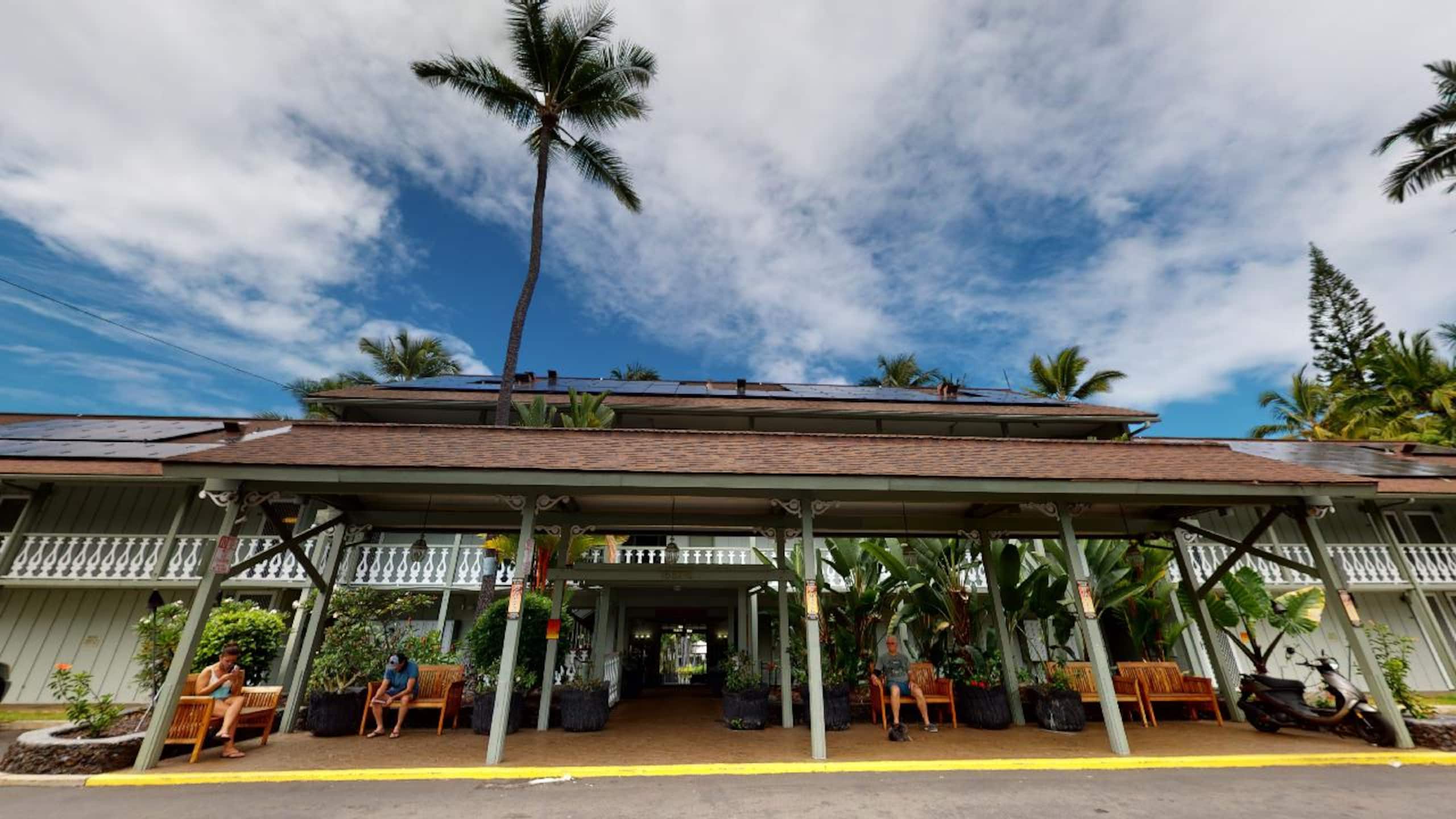 Condo in Kailua-Kona · ★4.89 · 1 bedroom · 2 beds · 1 private bath - Image 18