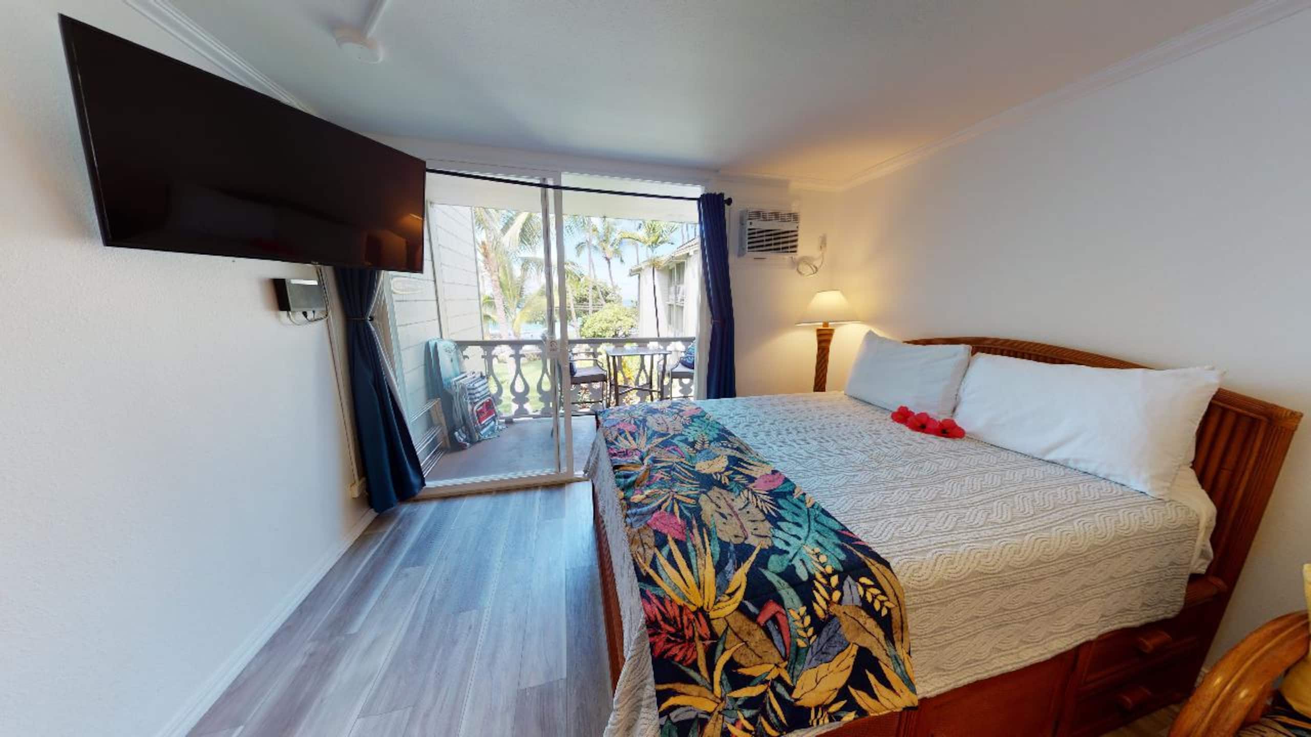 Condo in Kailua-Kona · ★4.89 · 1 bedroom · 2 beds · 1 private bath - Image 8