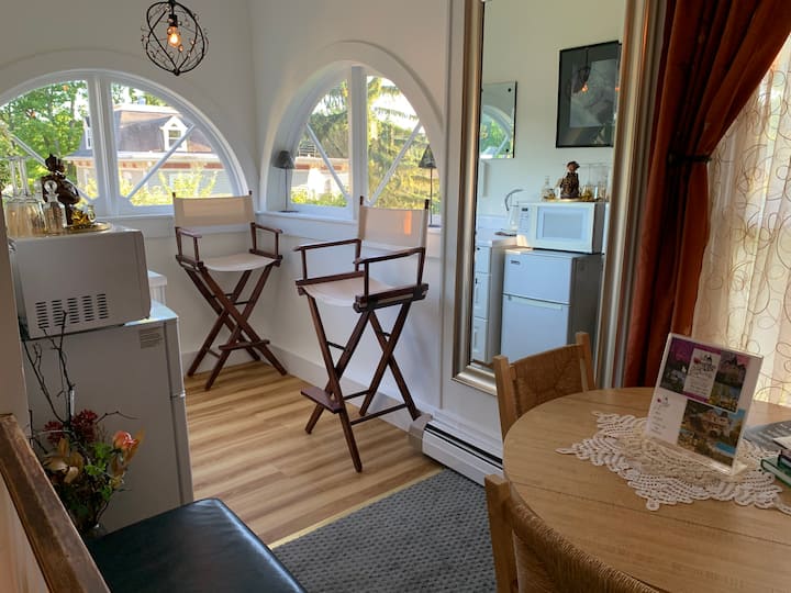 Millbrook Village - Merritt Suite - In The Village - Millbrook, NY