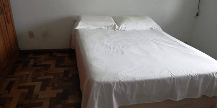 寝室4