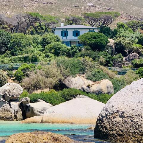 Stunning Boulders Beach house – Simonstown, Cape gallery image 3