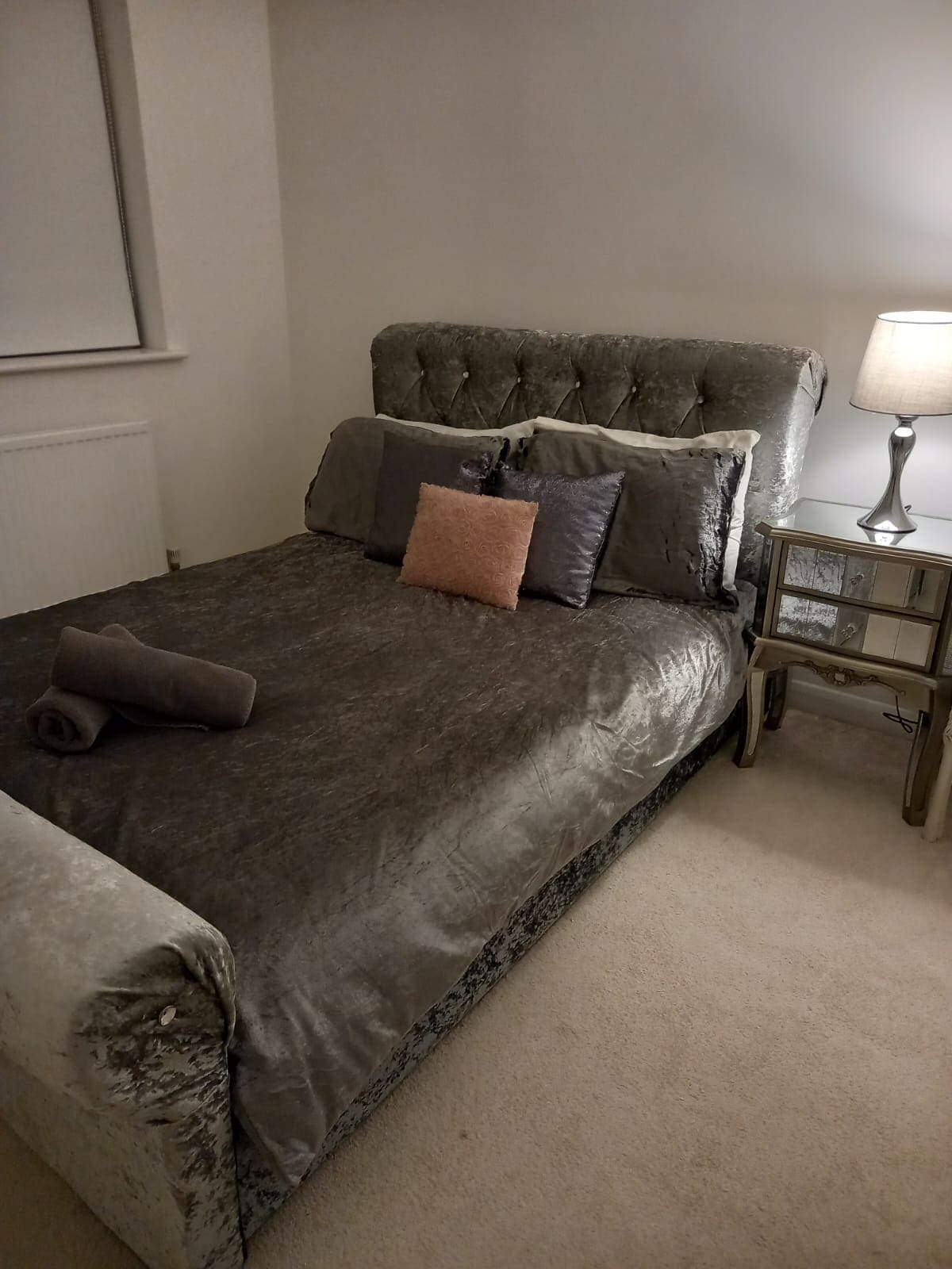 Ghorofa ya juu katika chumba cha kulala 