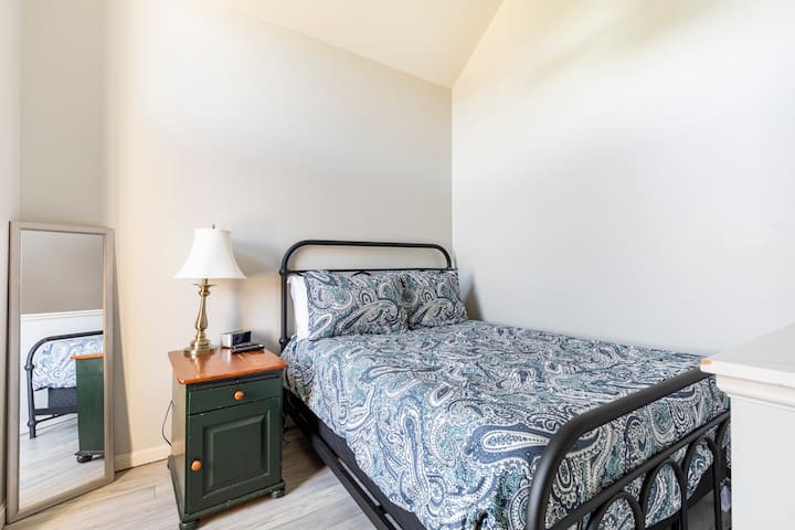 საძინებელი 1